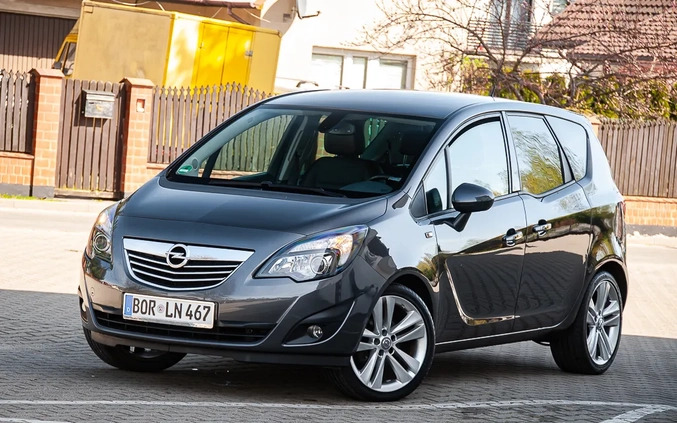 Opel Meriva cena 24900 przebieg: 173500, rok produkcji 2011 z Zagórz małe 742